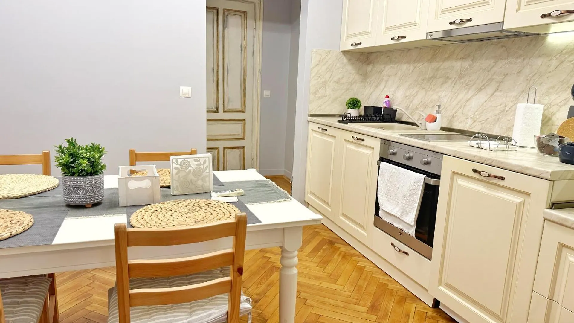 Apartament Art Guest House Vintage Burgas City